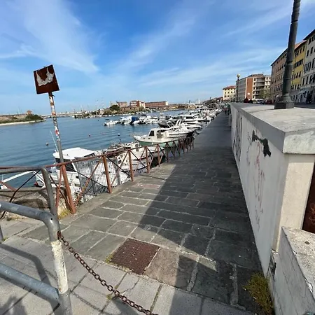 Kasia Porta Sul Mare Di Free Parking Livorno
